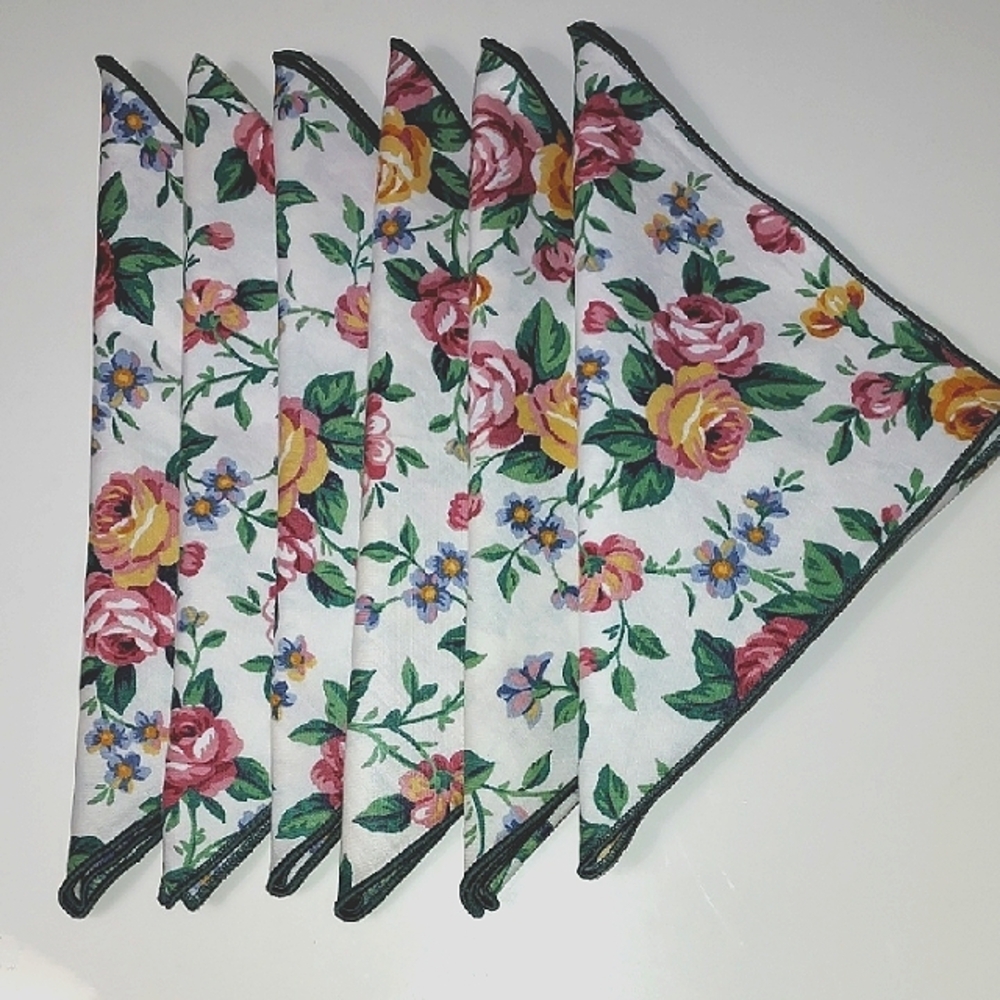 Longaberger 6  Garden Splendar Fabric Napkins FINAL